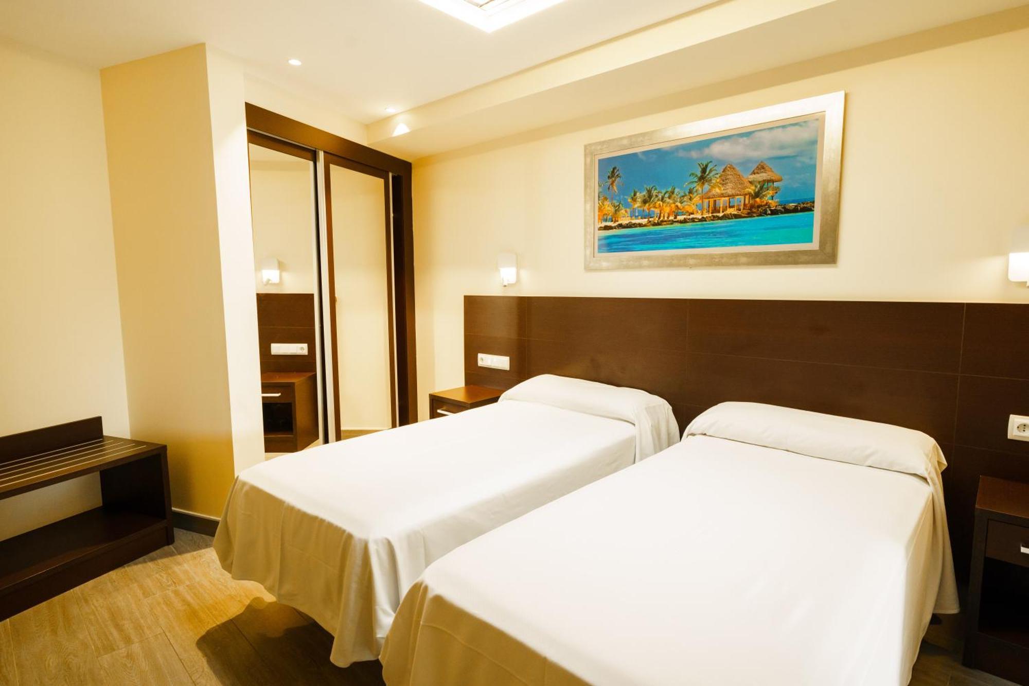 Marina Resort Benidorm - The Original Benidorm Vibe Eksteriør billede