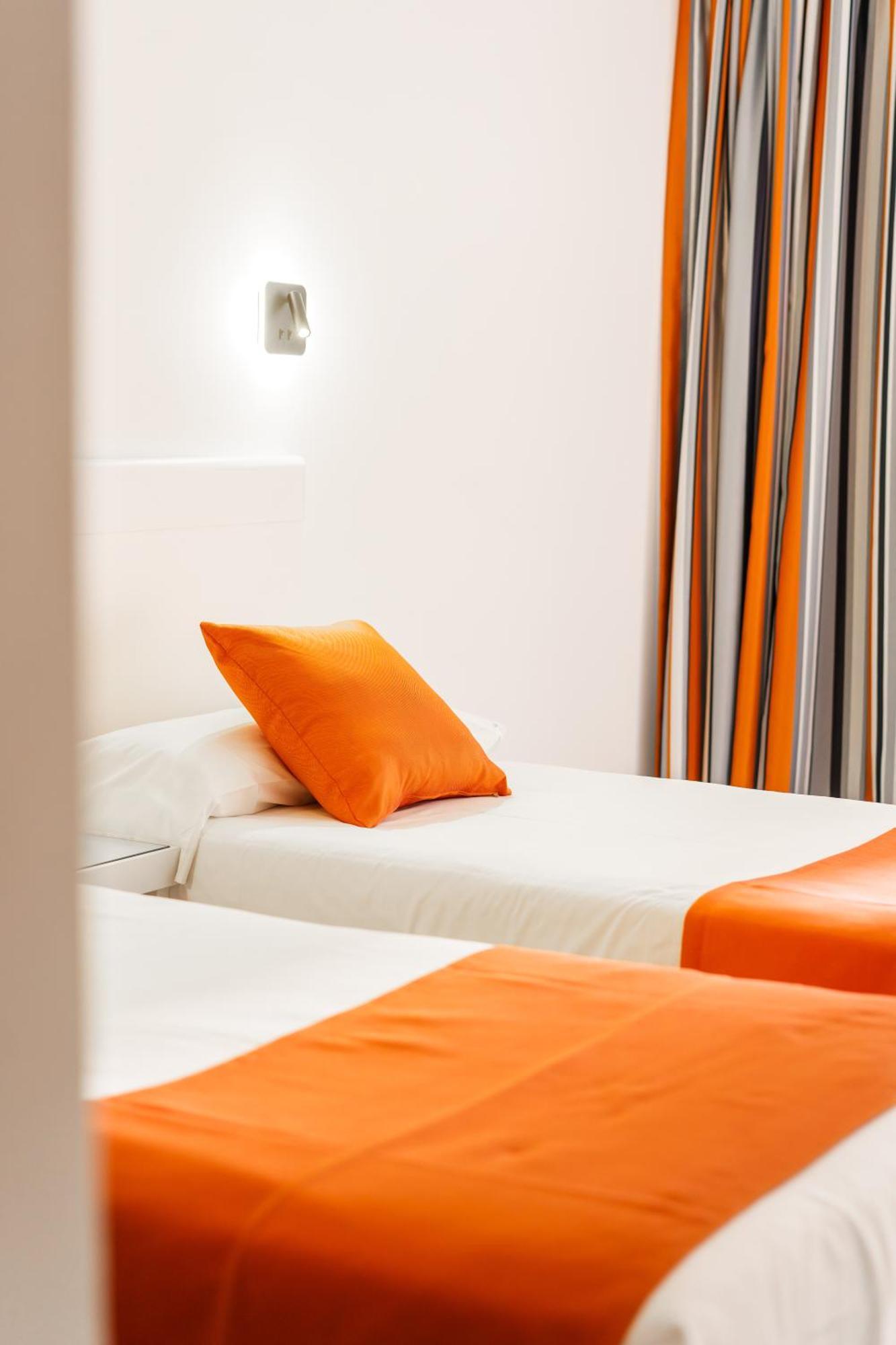 Marina Resort Benidorm - The Original Benidorm Vibe Eksteriør billede
